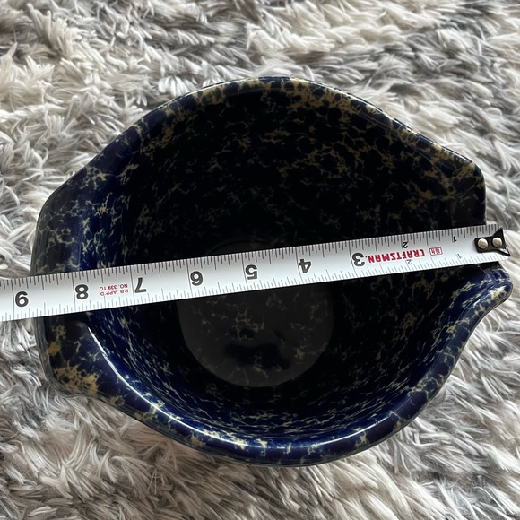 Bennington Potters batter bowl, for mixing and pouring, blue and white marbled - Picture 5 of 7